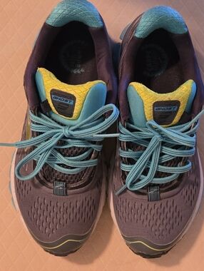 Brooks Ghost 9 Size 6.5